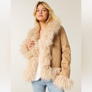 NWOT Hollister Tan Teddy Jacket with Faux Fur Trim